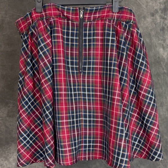 Torrid Red Plaid Skater Skirt | Size 2 (2X / 18-20) | Tartan A-Line Mini - Picture 3 of 7